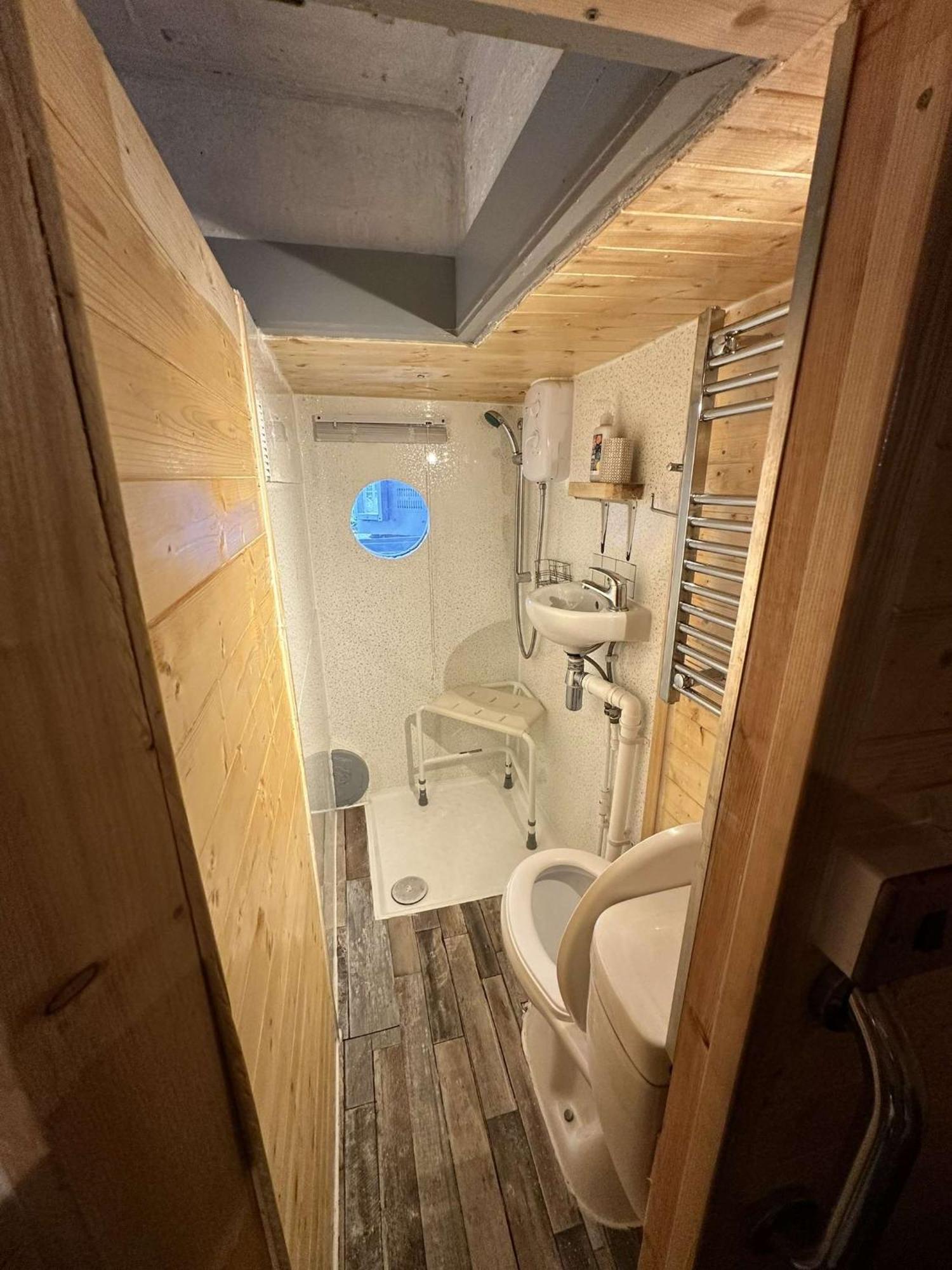 The Old Water Pumping Station Quirky Underground Hobbit House Apartment Penzance Exterior foto