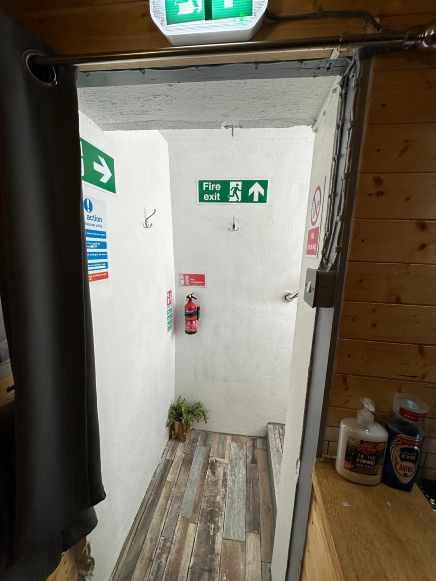 The Old Water Pumping Station Quirky Underground Hobbit House Apartment Penzance Exterior foto