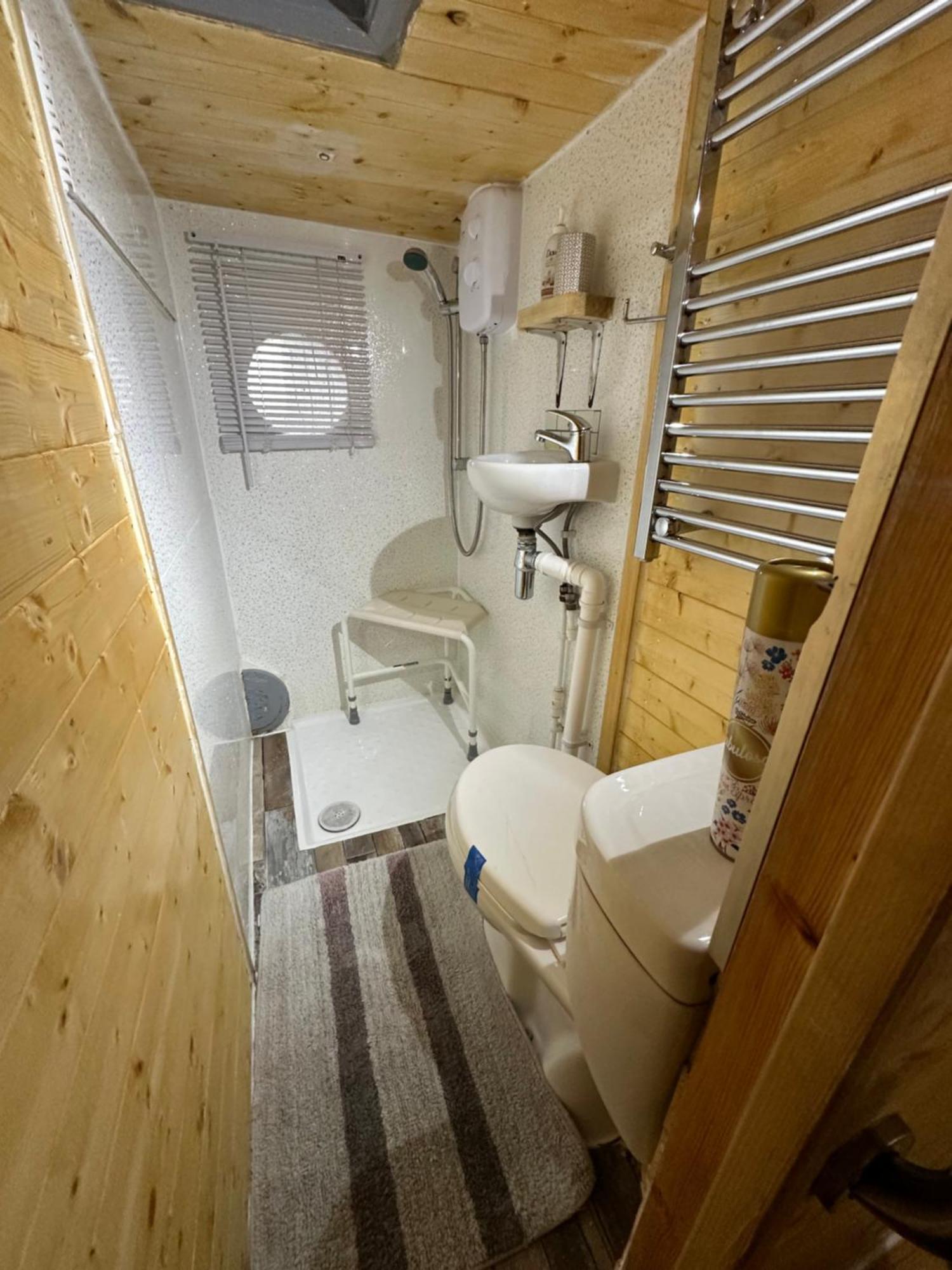 The Old Water Pumping Station Quirky Underground Hobbit House Apartment Penzance Exterior foto